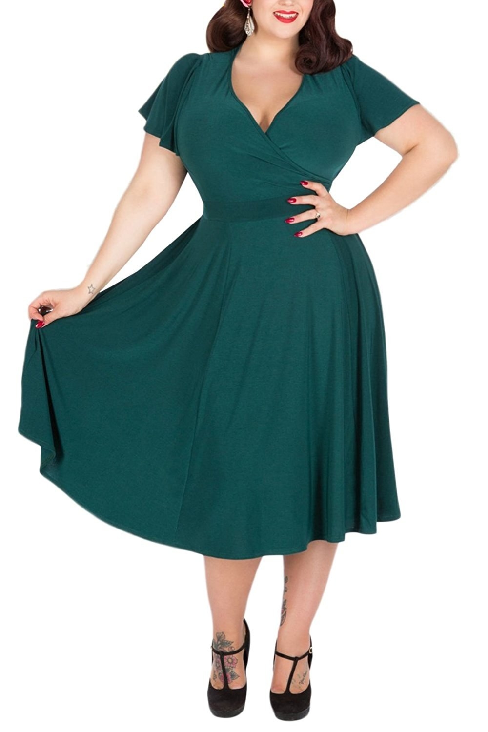 Best Dresses That Come In Plus-Sizes ...